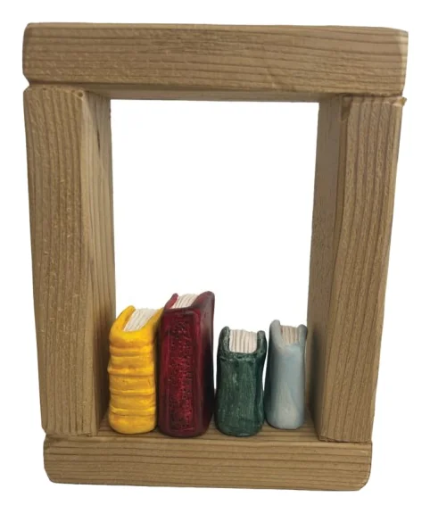 Libri 3 — decorazione artigianale Gusat